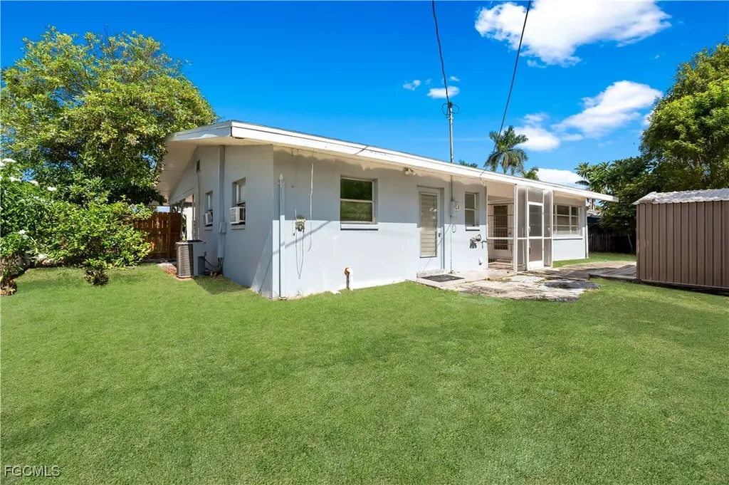 1450 Charles Road Fort Myers FL 33919