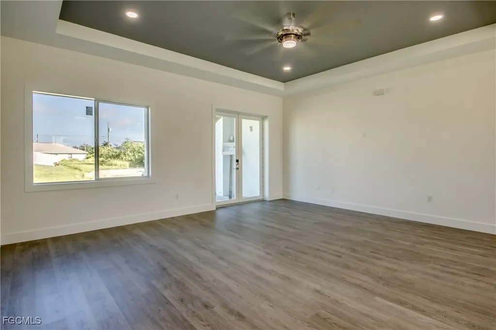 1720 SW 3rd Street Cape Coral FL 33991