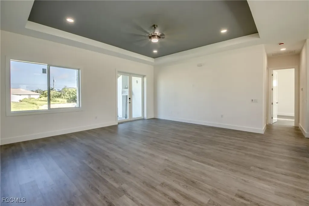 1720 SW 3rd Street Cape Coral FL 33991