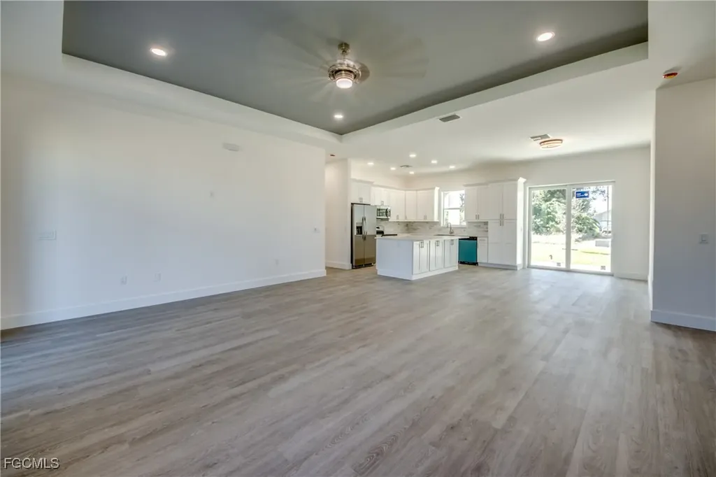 1720 SW 3rd Street Cape Coral FL 33991