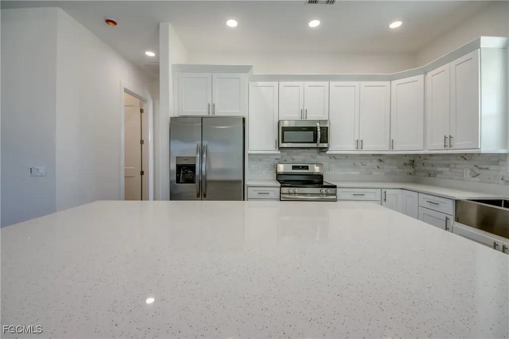 1720 SW 3rd Street Cape Coral FL 33991