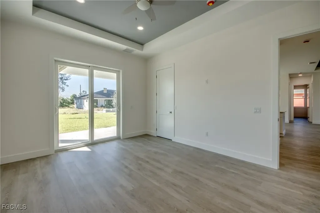 1720 SW 3rd Street Cape Coral FL 33991