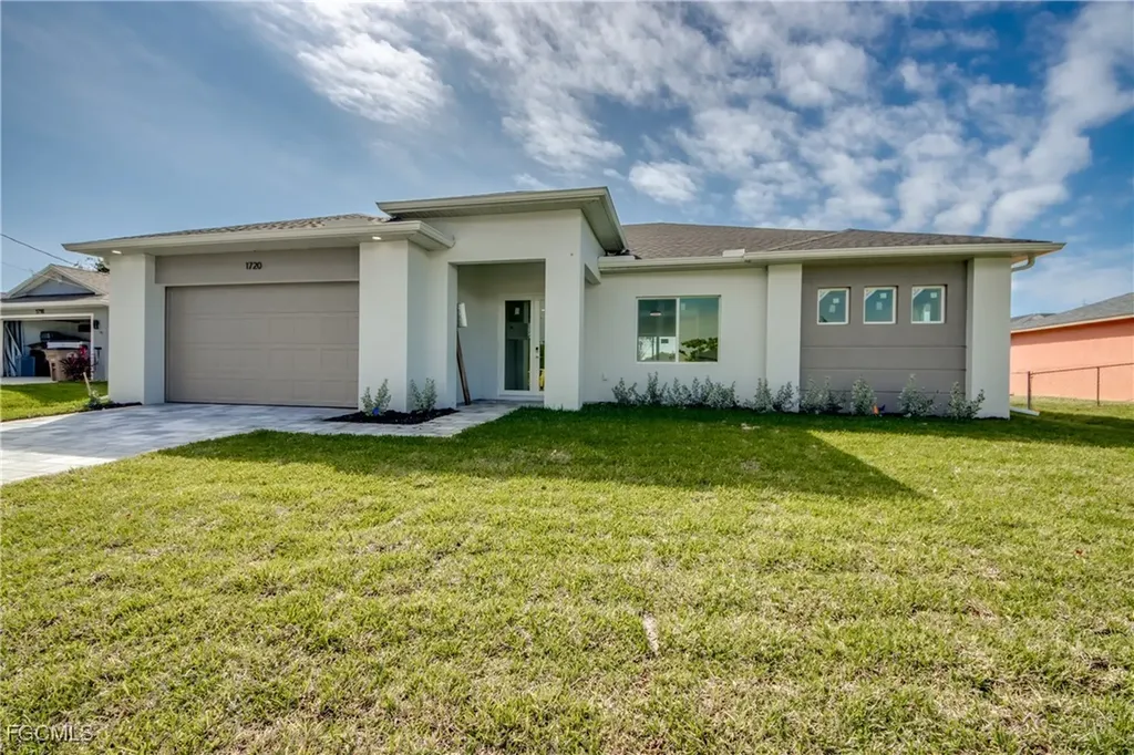 1720 SW 3rd Street Cape Coral FL 33991