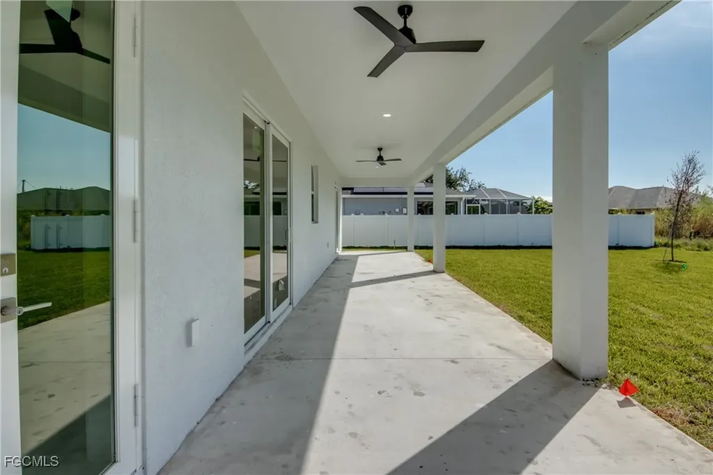 1720 SW 3rd Street Cape Coral FL 33991