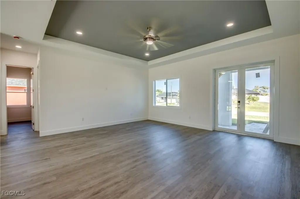 1720 SW 3rd Street Cape Coral FL 33991