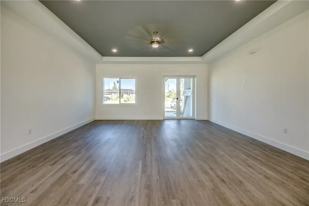 1720 SW 3rd Street Cape Coral FL 33991