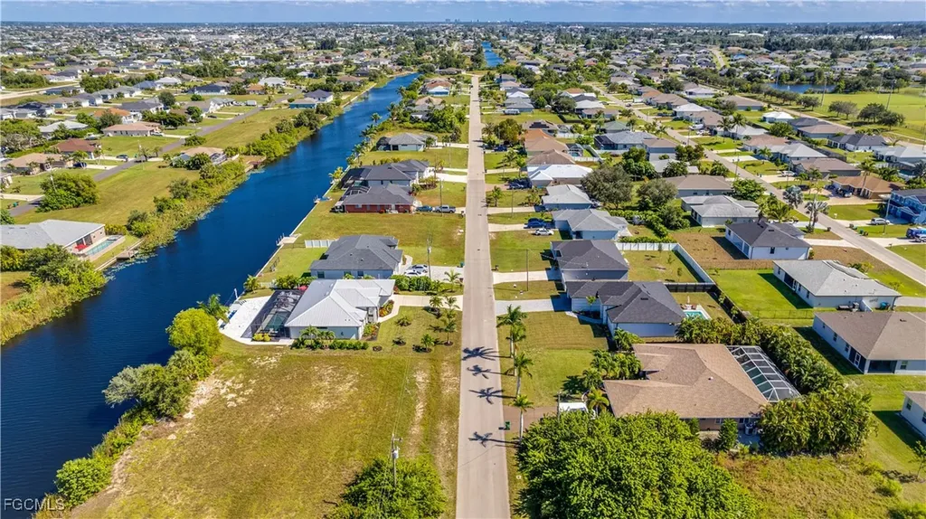 2901 SW 2nd Terrace Cape Coral FL 33991