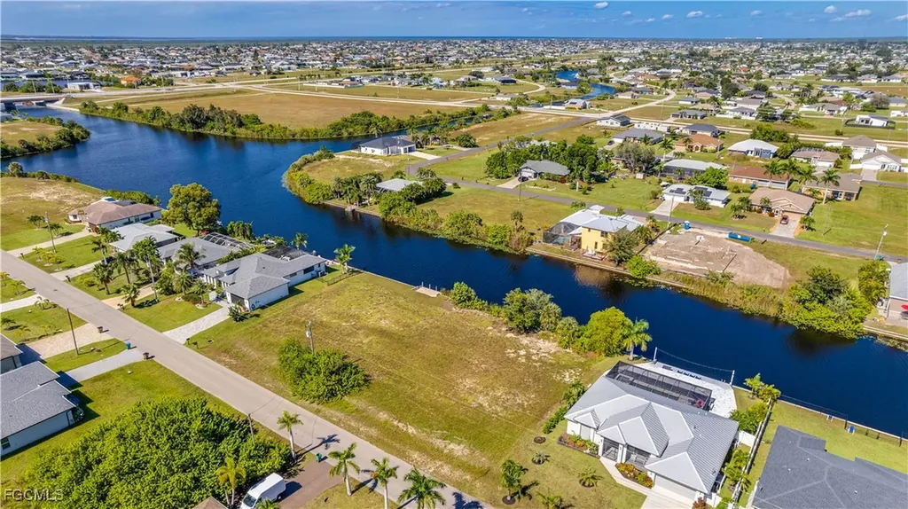 2901 SW 2nd Terrace Cape Coral FL 33991