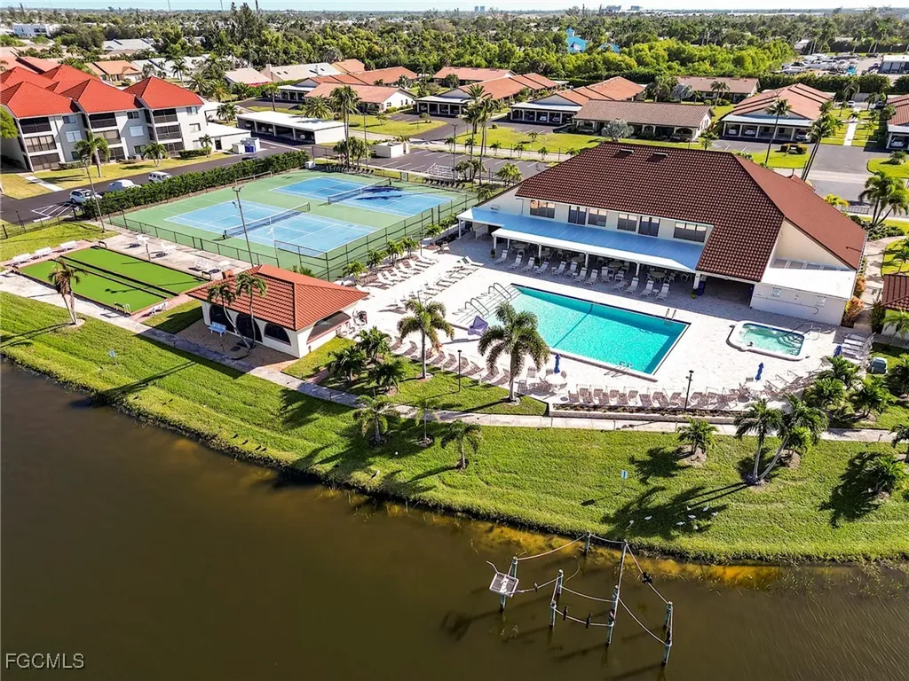 11621 Spinnaker Way Fort Myers FL 33908