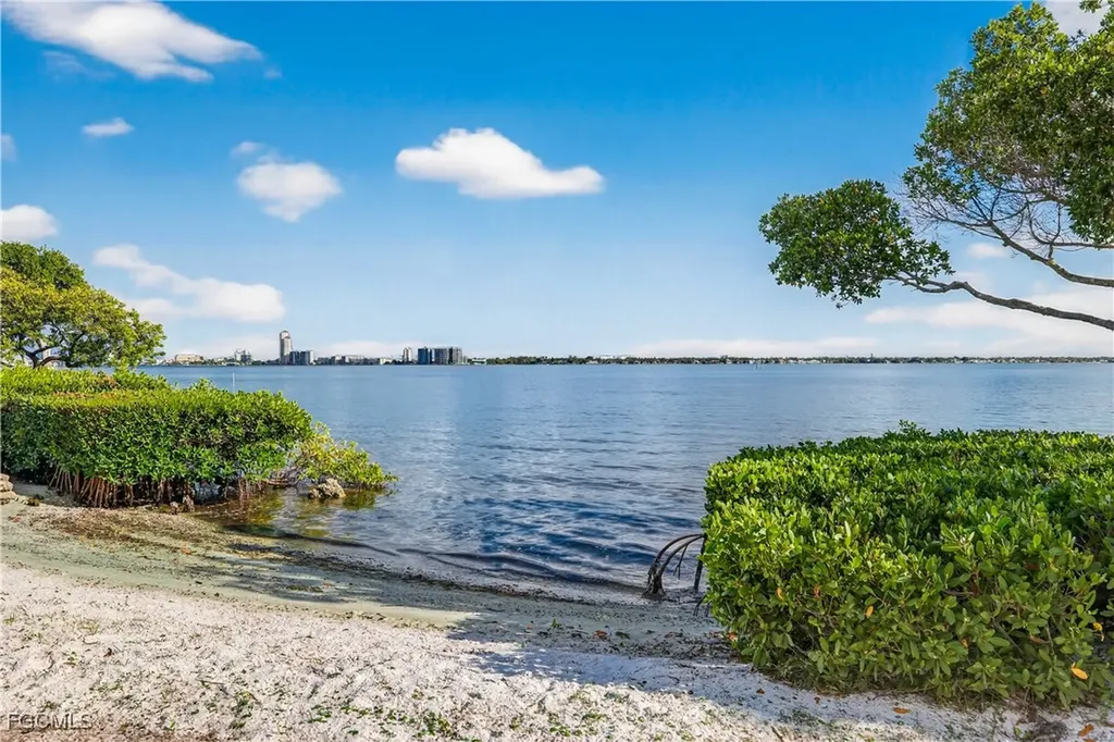 12540 Panasoffkee Drive North Fort Myers FL 33903