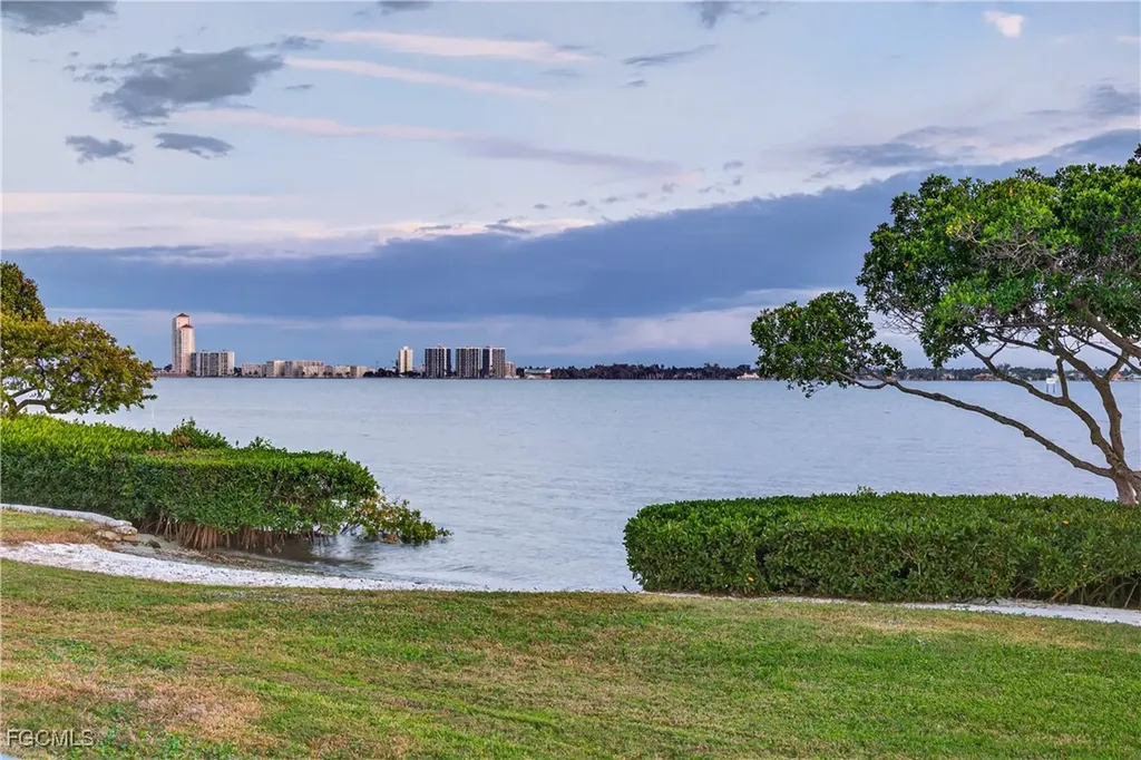 12540 Panasoffkee Drive North Fort Myers FL 33903