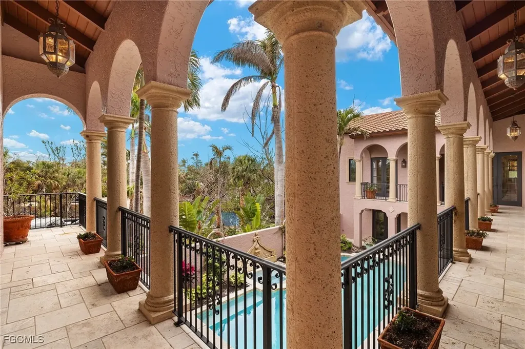 4972 Joewood Drive Sanibel FL 33957