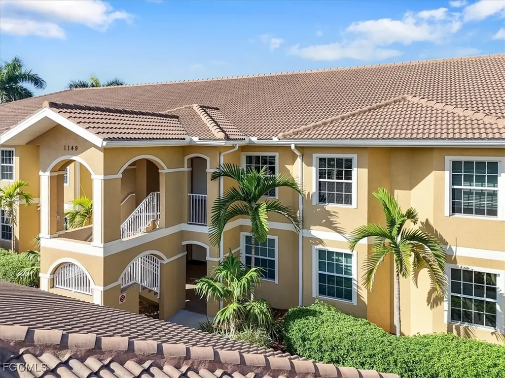 1149 Winding Pines Circle Cape Coral FL 33909