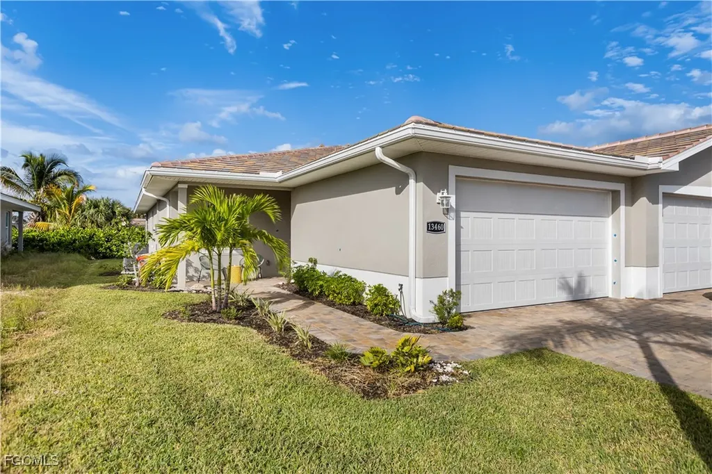 13460 Causeway Palms Cove Fort Myers FL 33908
