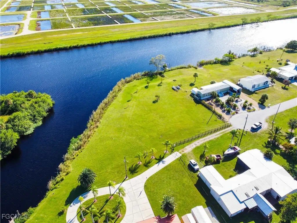 1106 E Anchor Lane Moore Haven FL 33471