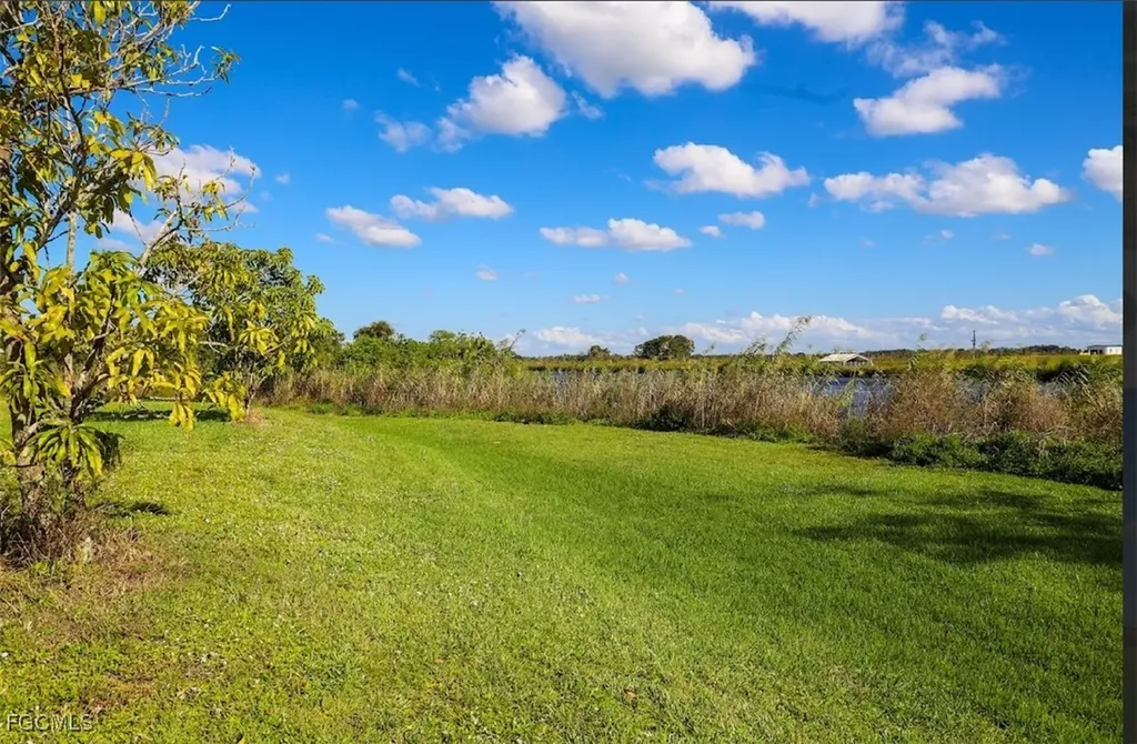 1106 E Anchor Lane Moore Haven FL 33471