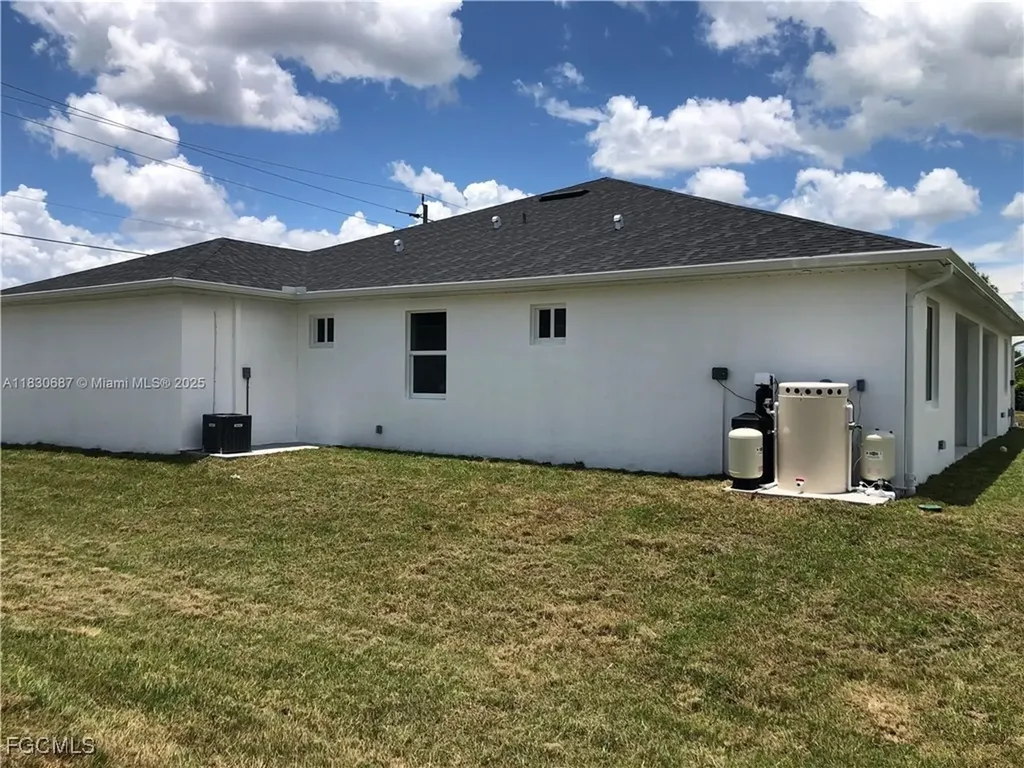 4572/4574 Golfview Boulevard Lehigh Acres FL 33973