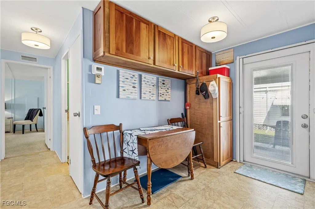 16033 Hibiscus Way North Fort Myers FL 33903