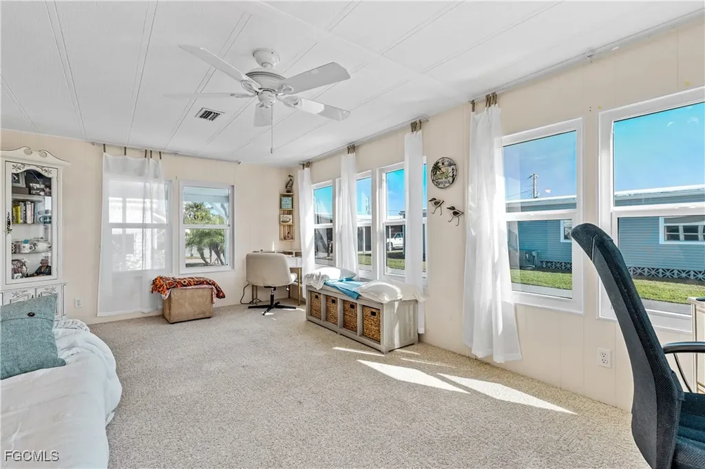 16033 Hibiscus Way North Fort Myers FL 33903