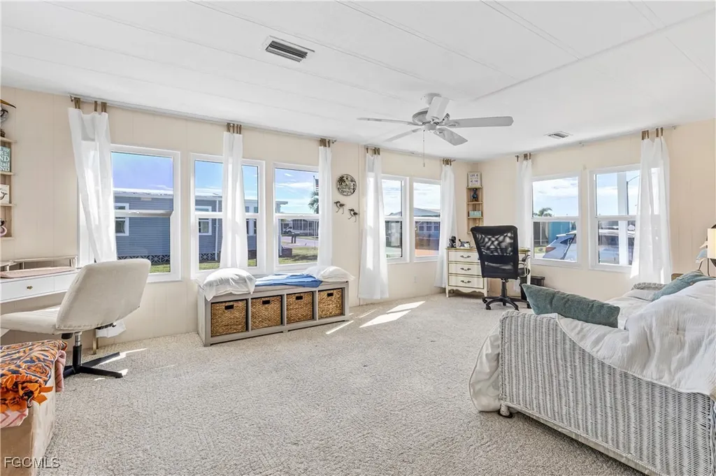 16033 Hibiscus Way North Fort Myers FL 33903