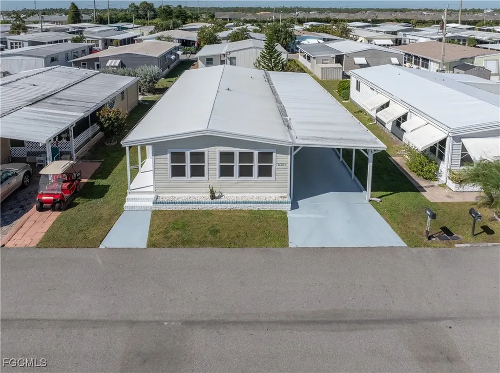 16033 Hibiscus Way North Fort Myers FL 33903