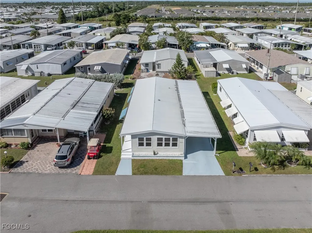 16033 Hibiscus Way North Fort Myers FL 33903