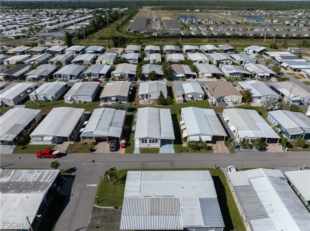 16033 Hibiscus Way North Fort Myers FL 33903