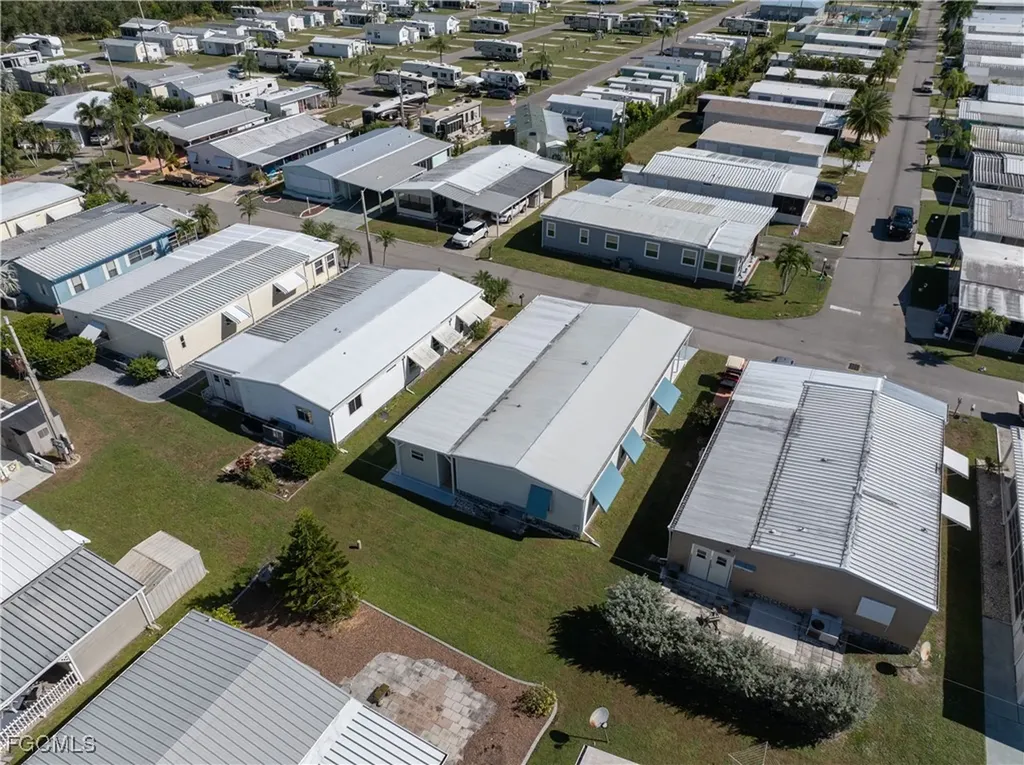 16033 Hibiscus Way North Fort Myers FL 33903