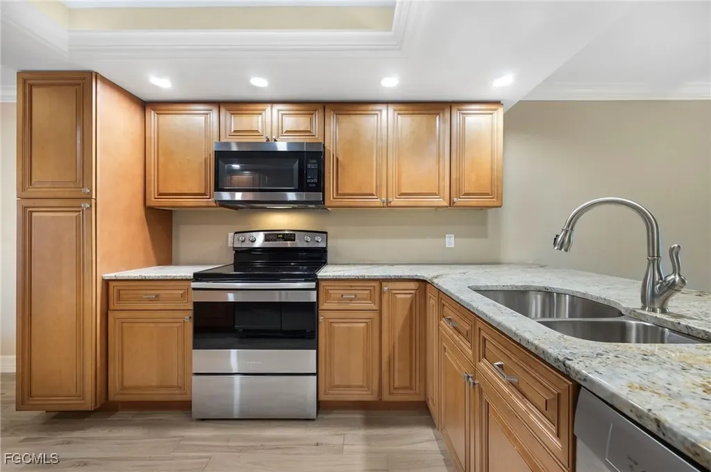 912 SW 48th Terrace Cape Coral FL 33914