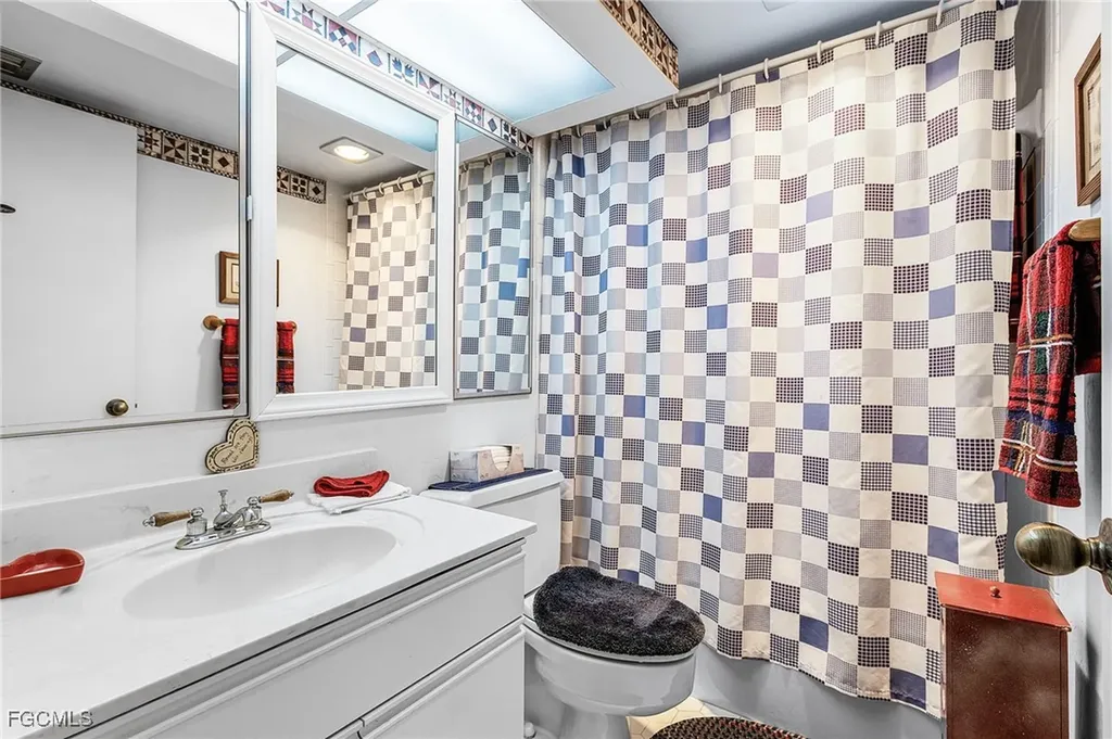 4210 Steamboat Bend Fort Myers FL 33919