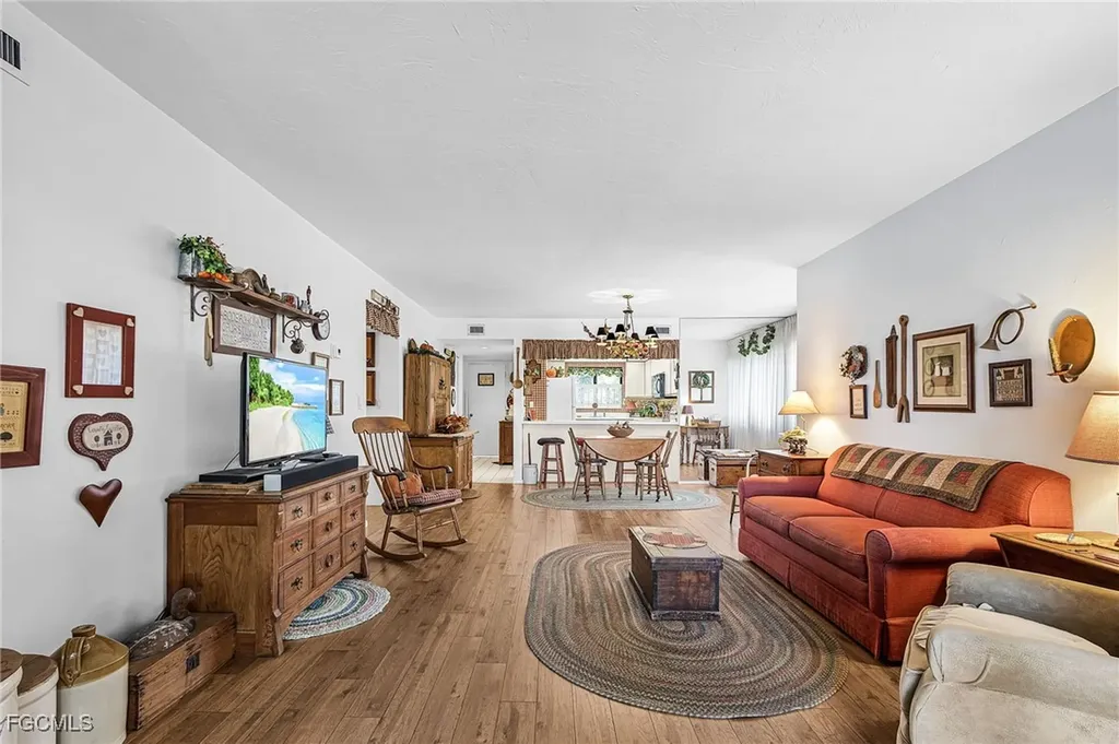 4210 Steamboat Bend Fort Myers FL 33919