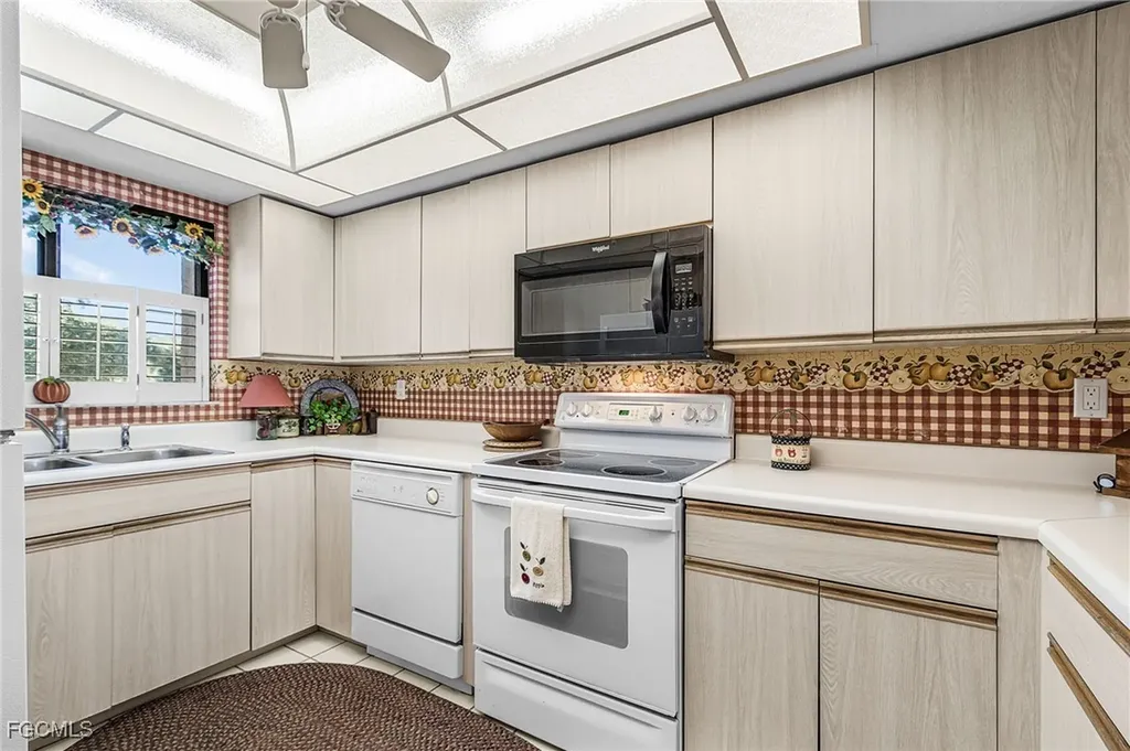 4210 Steamboat Bend Fort Myers FL 33919
