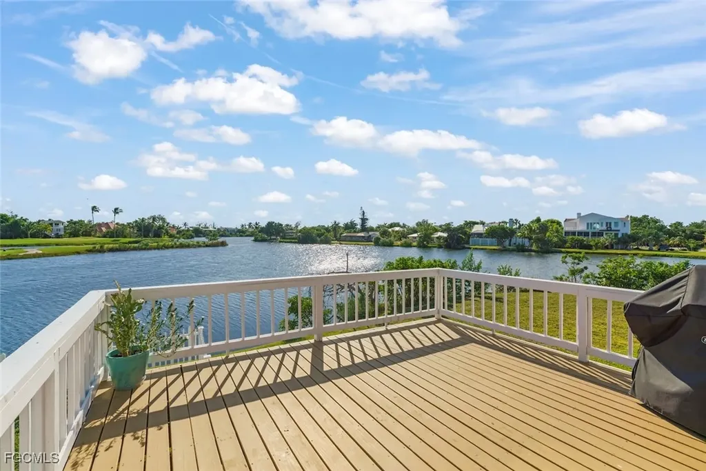 9127 Mockingbird Drive Sanibel FL 33957