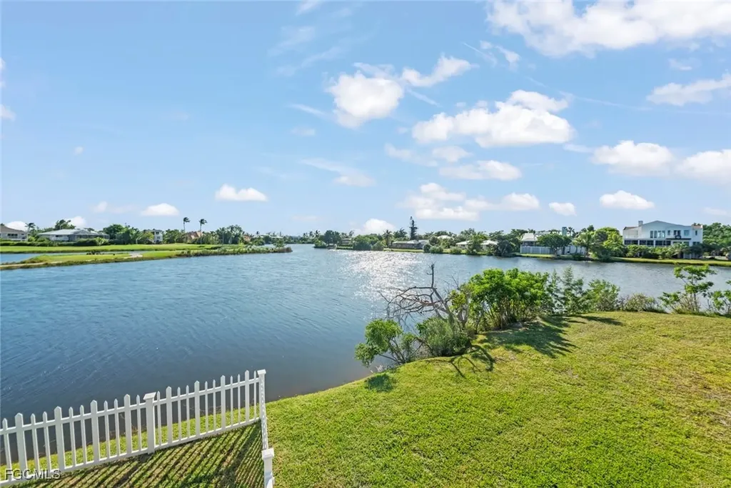 9127 Mockingbird Drive Sanibel FL 33957