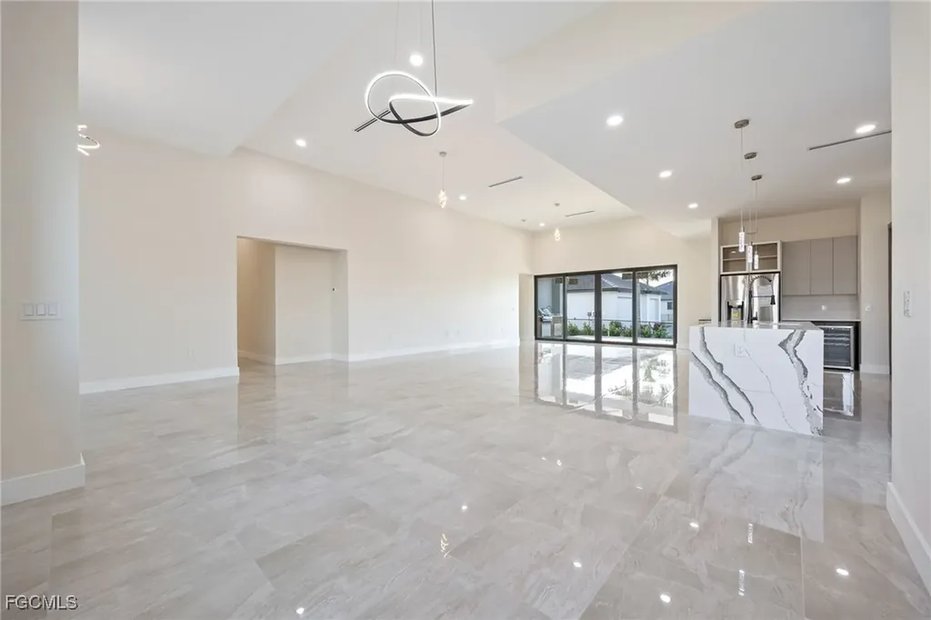 3232 NW 21st Street Cape Coral FL 33993