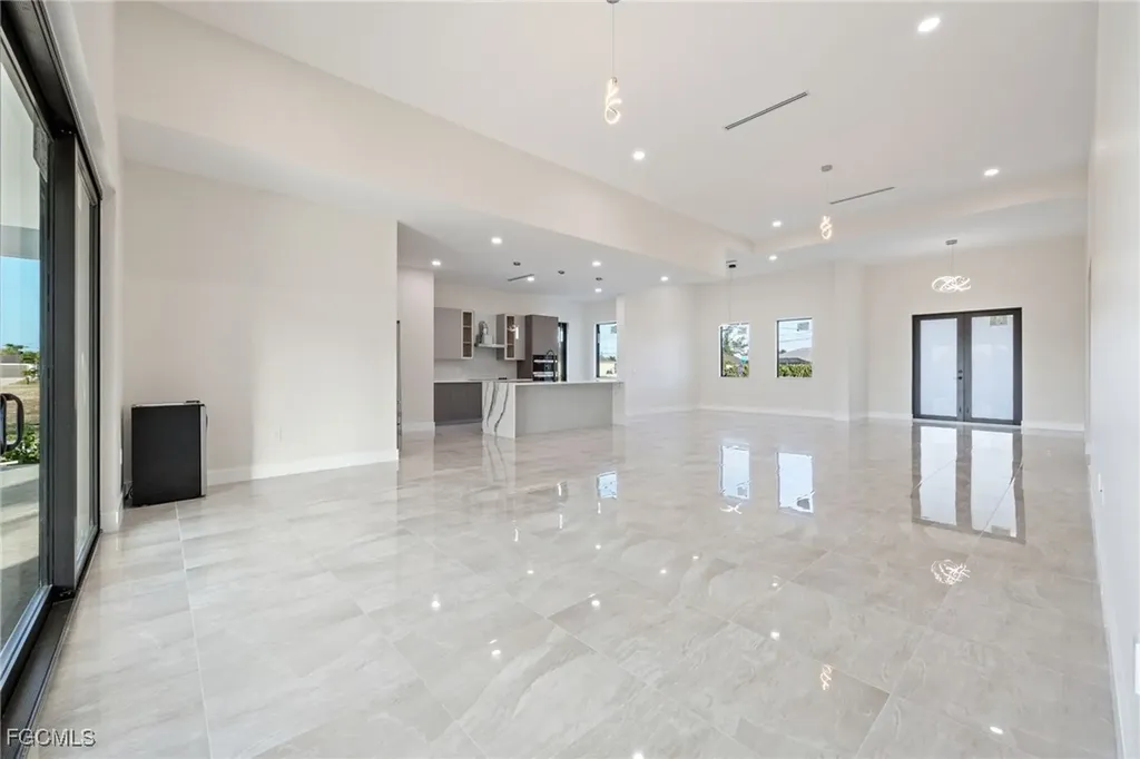 3232 NW 21st Street Cape Coral FL 33993