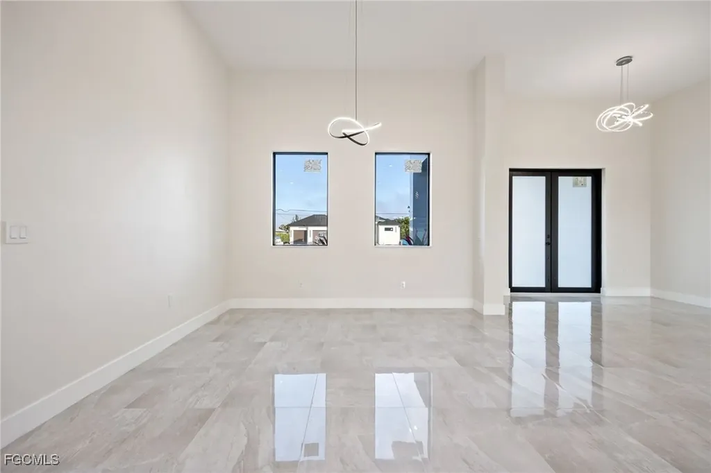 3232 NW 21st Street Cape Coral FL 33993