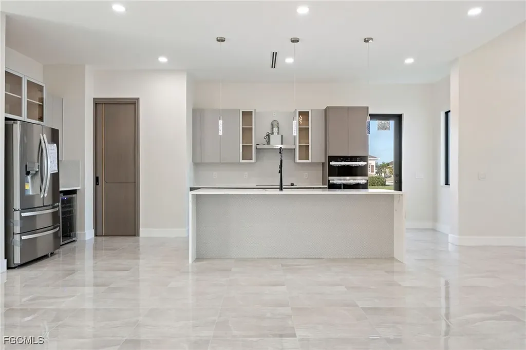 3232 NW 21st Street Cape Coral FL 33993