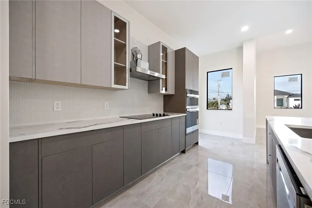 3232 NW 21st Street Cape Coral FL 33993