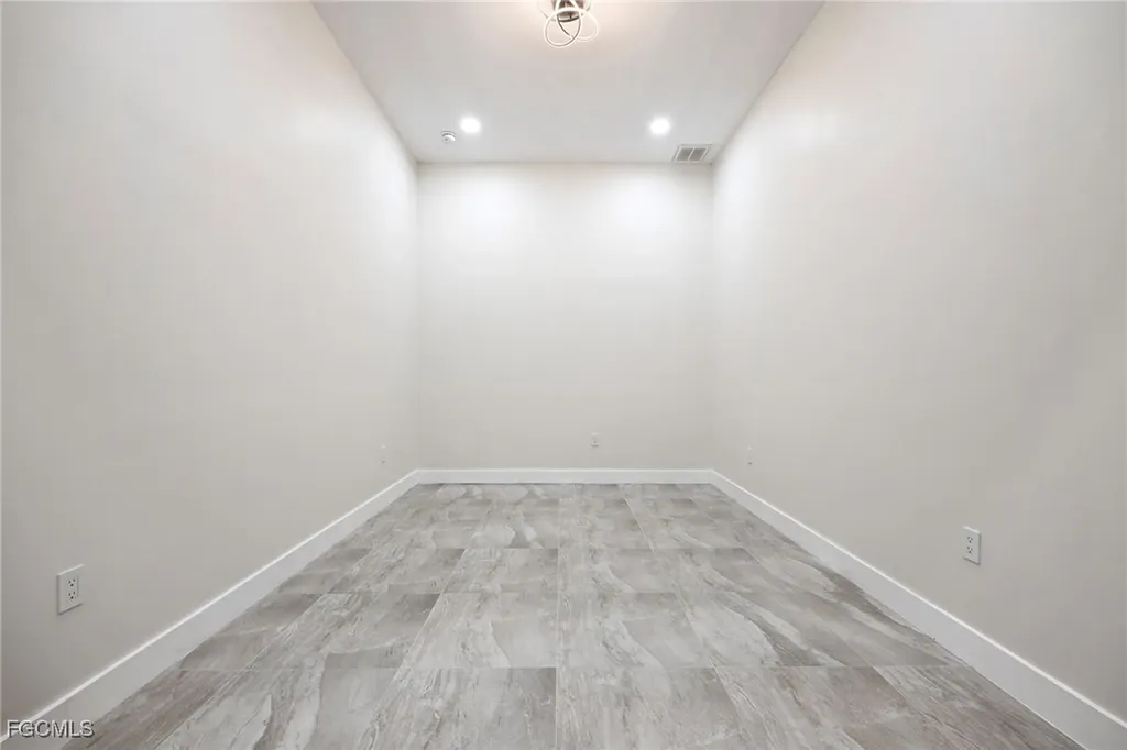 3232 NW 21st Street Cape Coral FL 33993