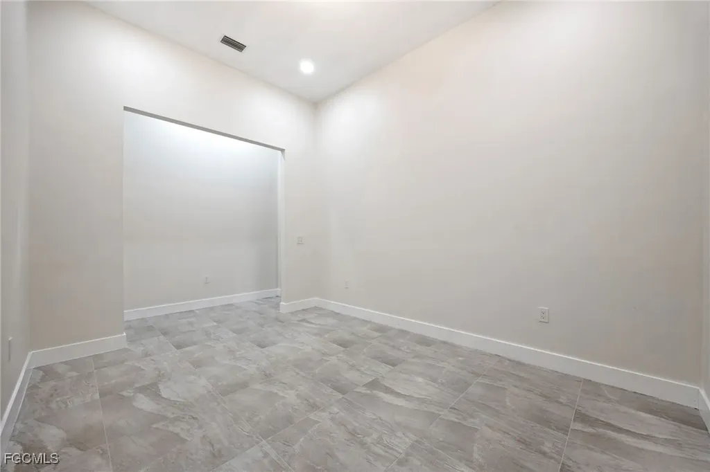 3232 NW 21st Street Cape Coral FL 33993