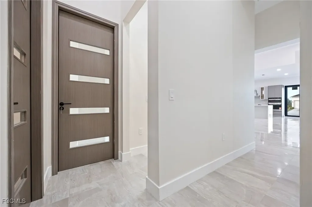 3232 NW 21st Street Cape Coral FL 33993