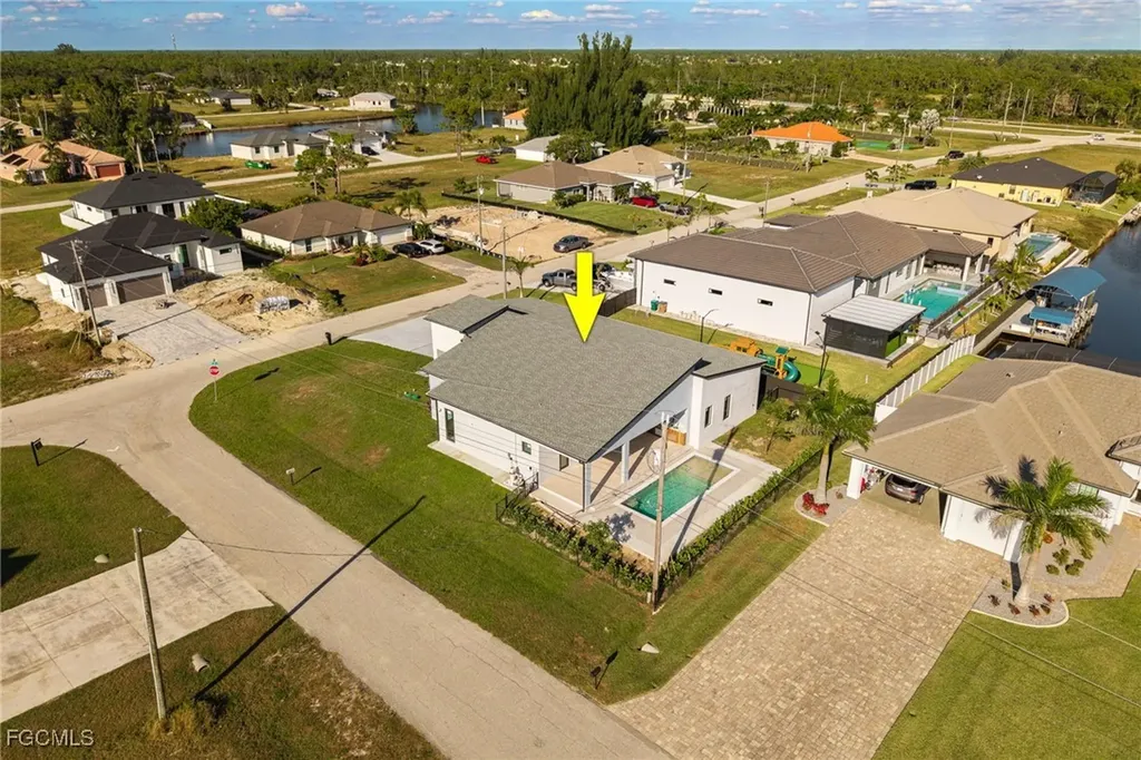 3232 NW 21st Street Cape Coral FL 33993