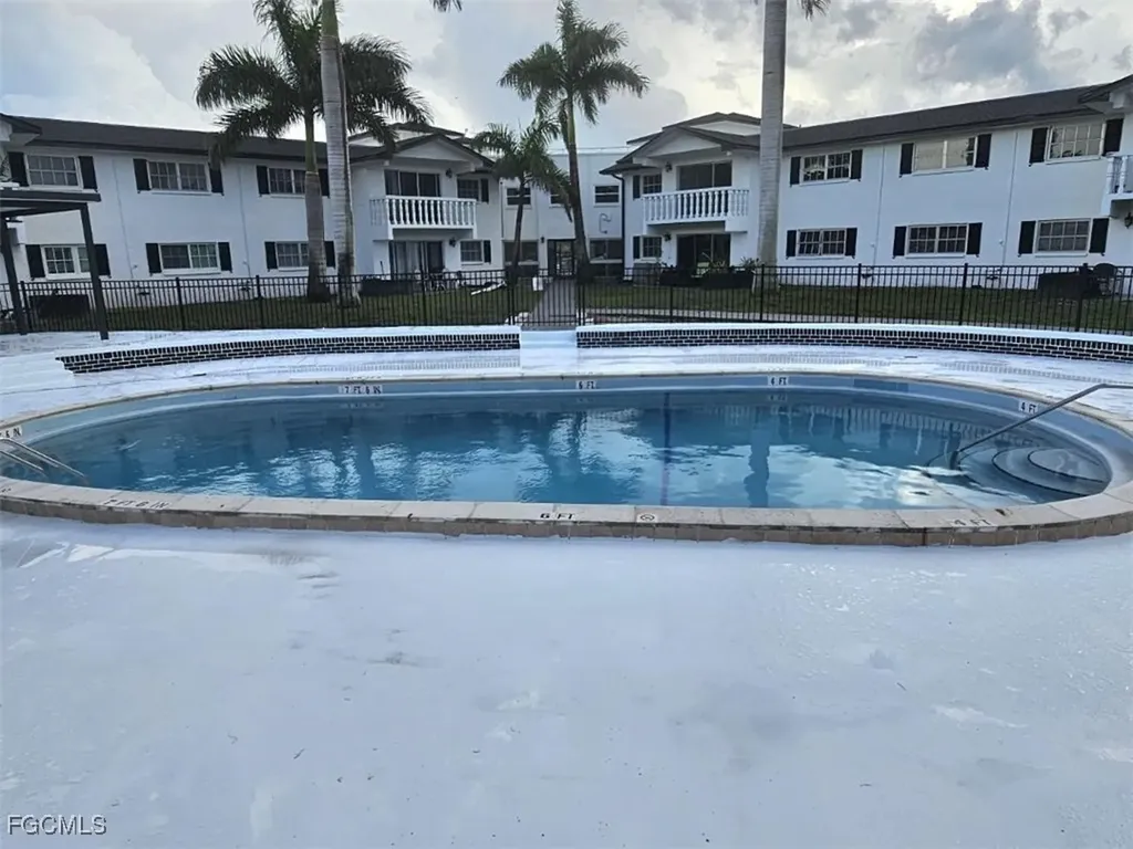 3704 Broadway Fort Myers FL 33901
