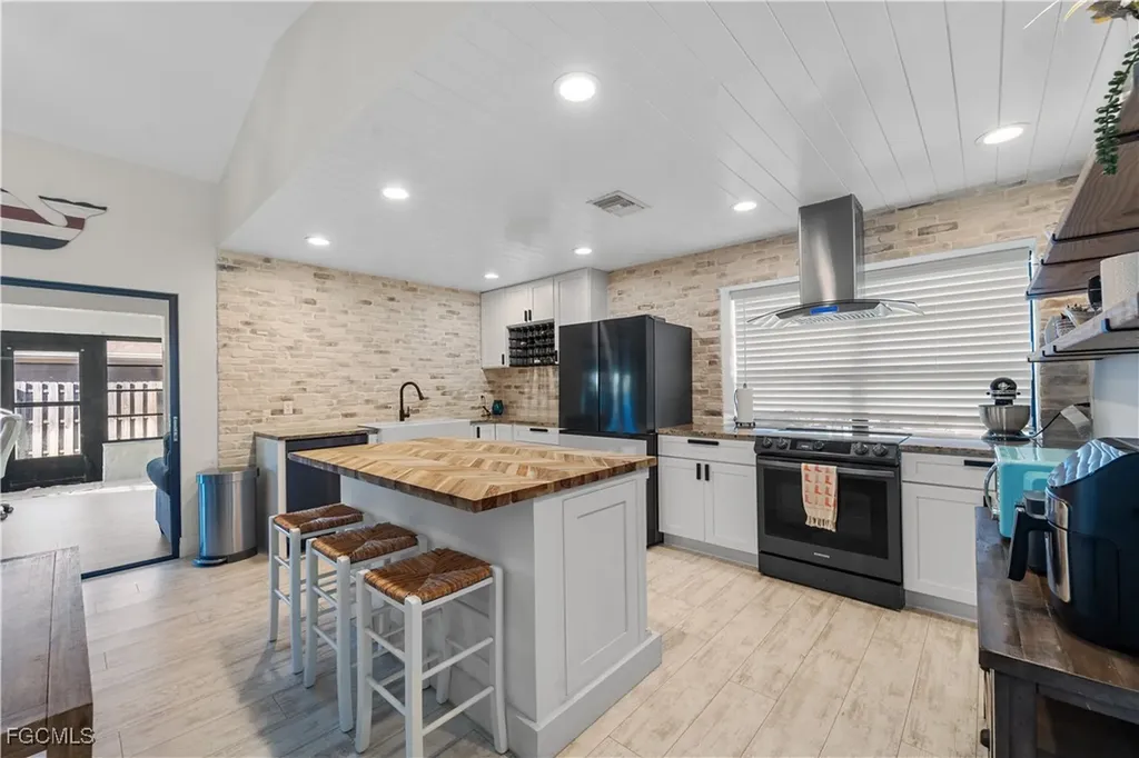 9802 Wildginger Drive Fort Myers FL 33919