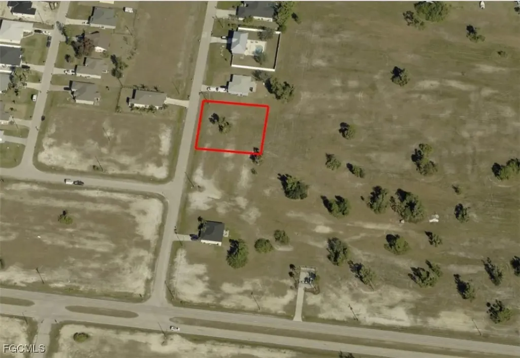 1627 NW 5th Avenue Cape Coral FL 33993