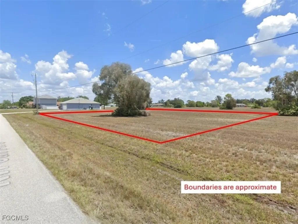 1627 NW 5th Avenue Cape Coral FL 33993