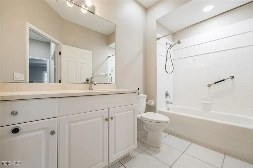 7678 Bay Lake Drive Fort Myers FL 33907