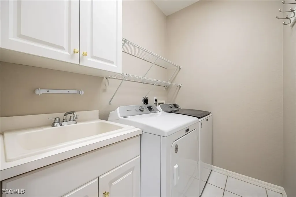 7678 Bay Lake Drive Fort Myers FL 33907