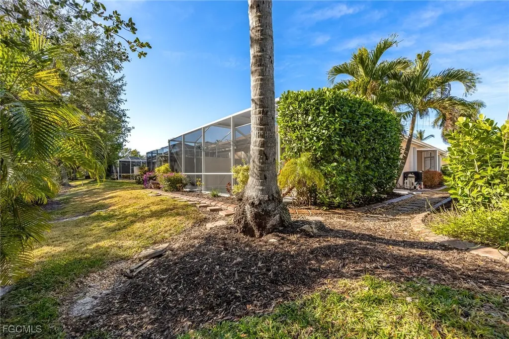 7678 Bay Lake Drive Fort Myers FL 33907